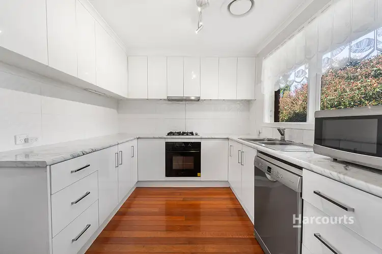 Fifth view of Homely house listing, 3 Bass Place, Endeavour Hills VIC 3802
