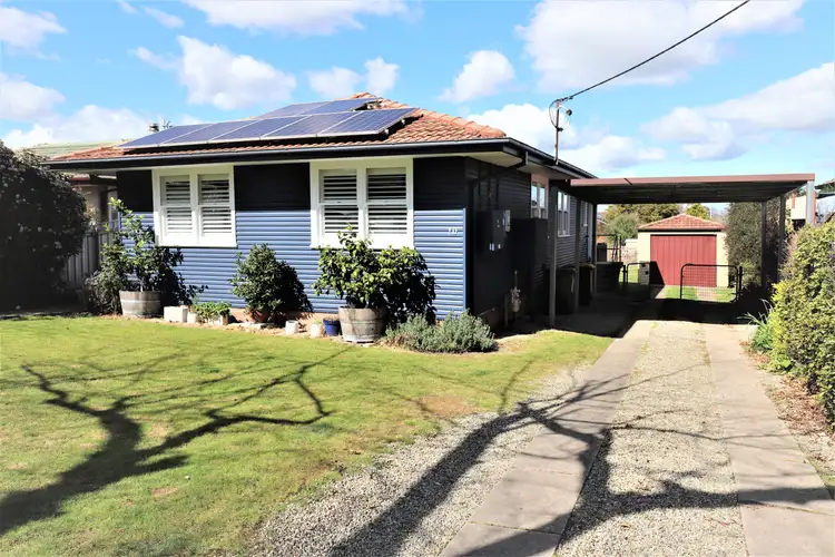 10 Dickson Street, Cootamundra NSW 2590