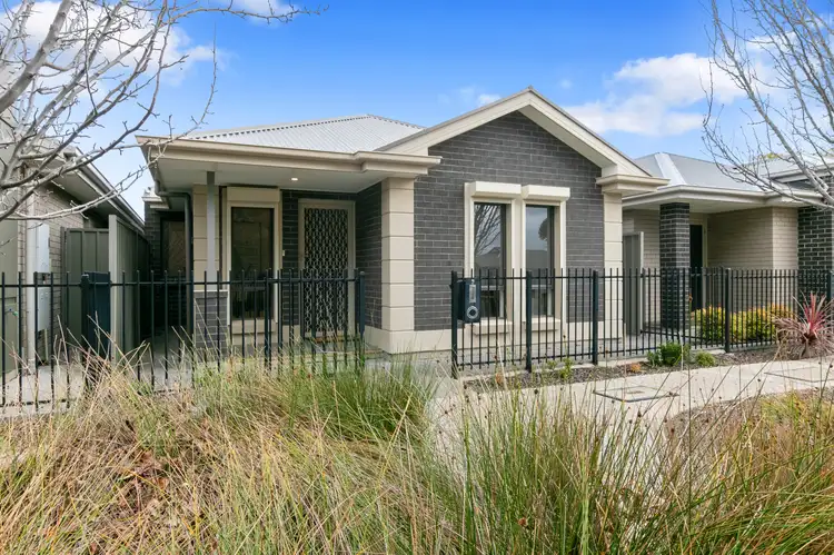 3 Rainbow Lane, Woodcroft SA 5162