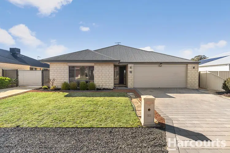 Second view of Homely house listing, 32 Teague Way, Lakelands WA 6180