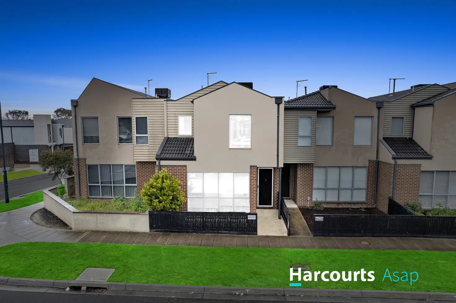 Main view of Homely townhouse listing, 13 Harris street, Lynbrook VIC 3975