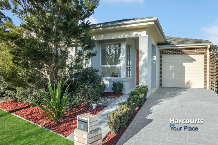 5 Ancher Place, Ropes Crossing NSW 2760