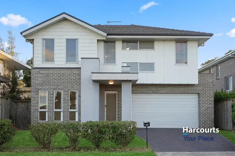 17 Burringoa Crescent, Colebee NSW 2761