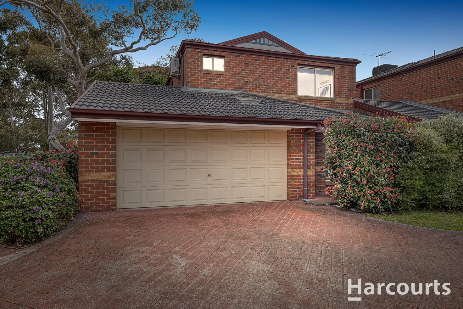 Main view of Homely townhouse listing, 15 Lyell Walk, Forest Hill VIC 3131