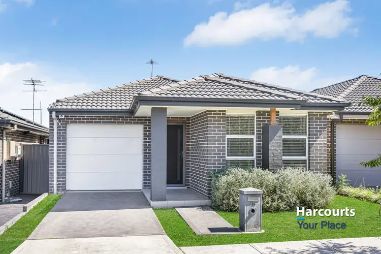 16 Colman Close, Ropes Crossing NSW 2760