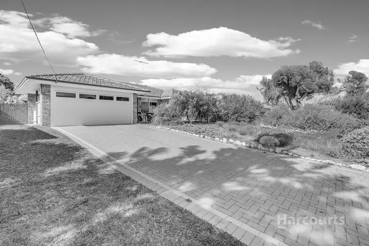 25 Ivanhoe Crescent, Falcon WA 6210