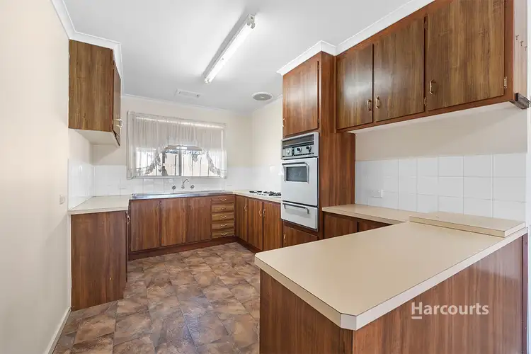 Fifth view of Homely house listing, 11 Heath Court, Doveton VIC 3177