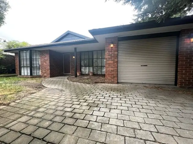 9 Winsham Court