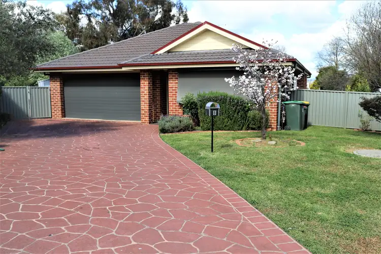 8 Bethany Place, Cootamundra NSW 2590
