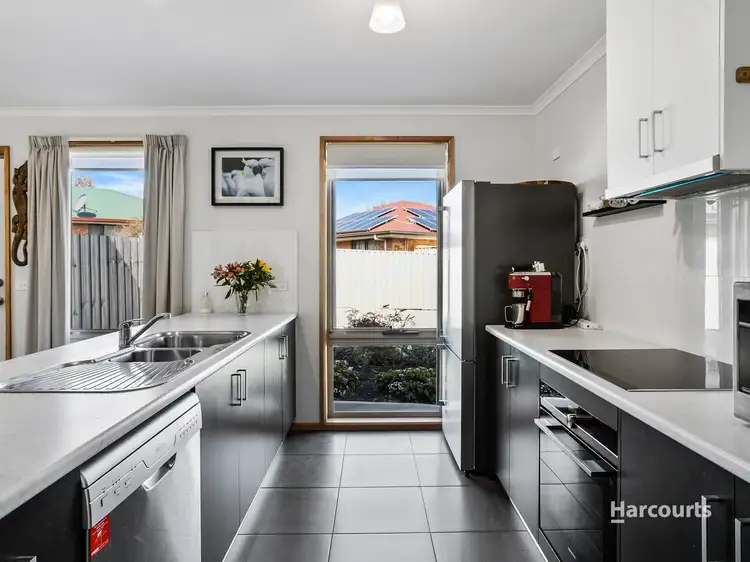 Fifth view of Homely house listing, 8/15 Horsham Road, Oakdowns TAS 7019