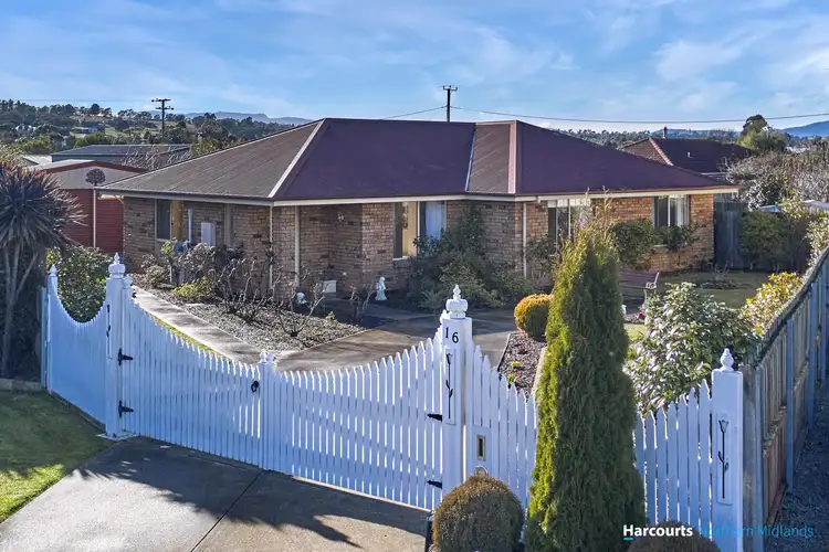 16 Nelson Place, Perth TAS 7300