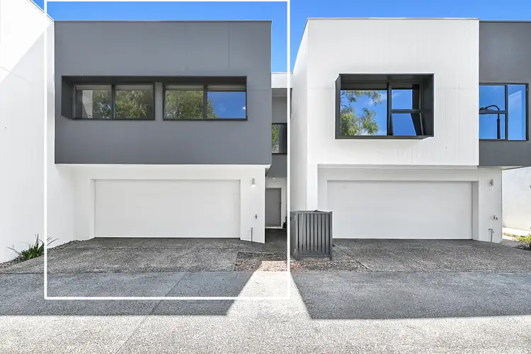 13/1 Flametree Circuit, Arundel QLD 4214