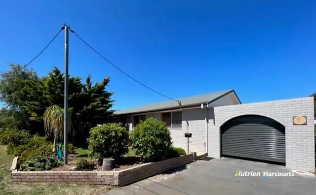 Second view of Homely house listing, 4 Valentine Way, Sinclair WA 6450