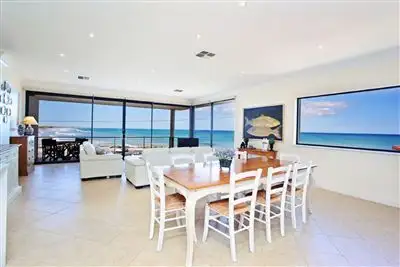 4 Ocean Parade, Middleton SA