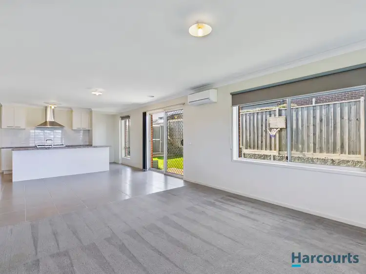Third view of Homely house listing, 8 Sunridge Avenue, Warragul VIC 3820
