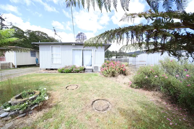 10 Waratah Drive, Rosebery TAS 7470