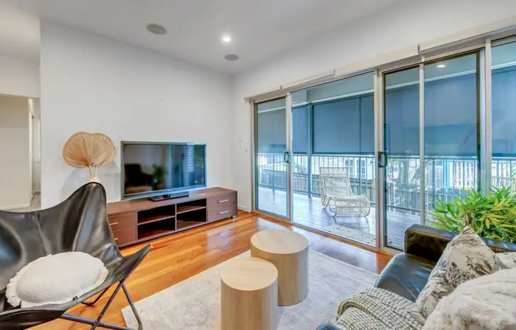 Third view of Homely studio listing, 1/19A Park Street, Hawthorne QLD 4171