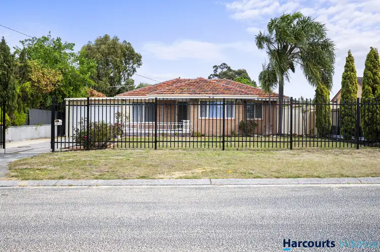29 Golders Way, Girrawheen WA 6064