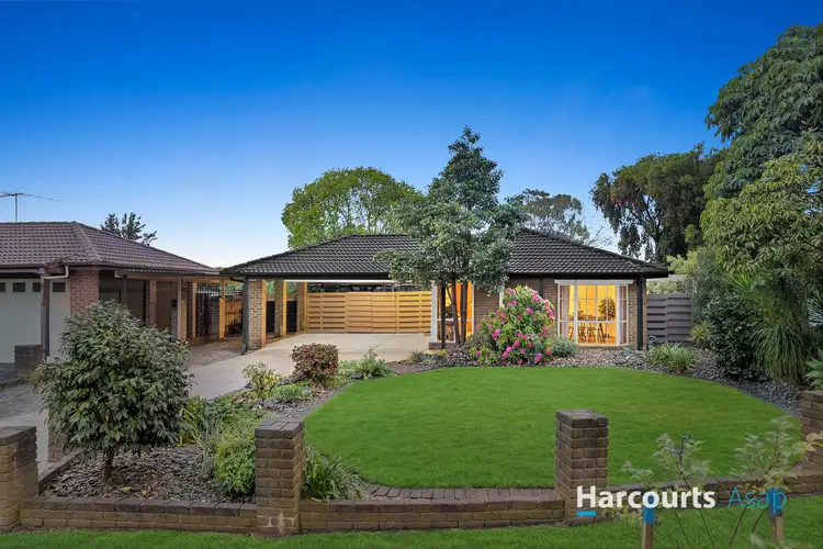 5 Merton Court, Endeavour Hills VIC 3802