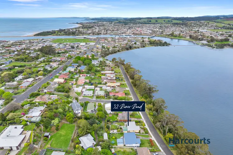 32 River Road, West Ulverstone TAS 7315