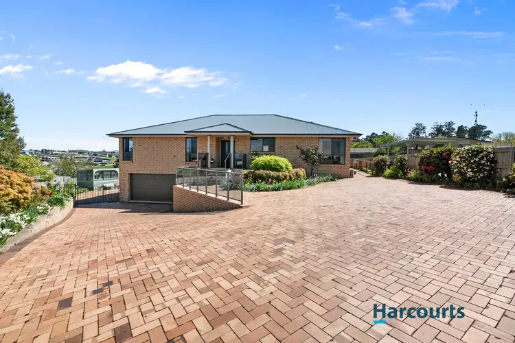 13 Kaye Elizabeth Place, Deloraine TAS 7304