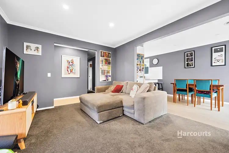 Third view of Homely house listing, 2/5 Lara Court, Hallam VIC 3803