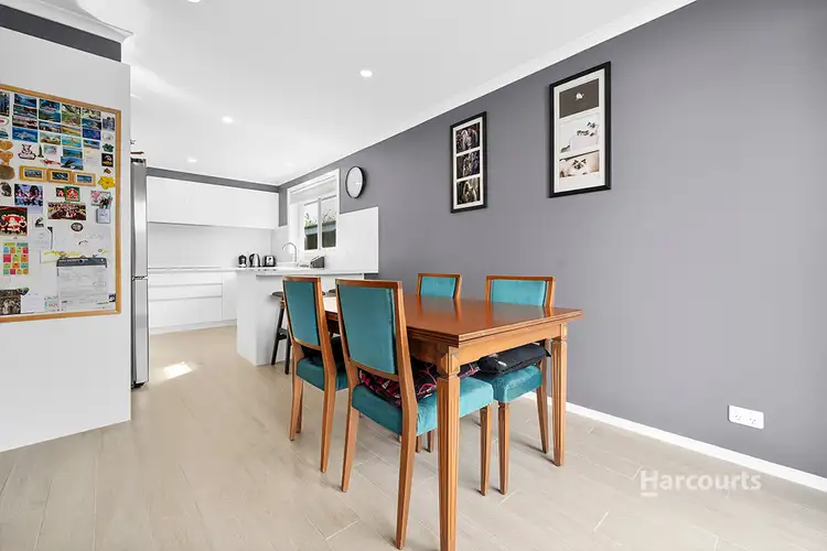 Fourth view of Homely house listing, 2/5 Lara Court, Hallam VIC 3803