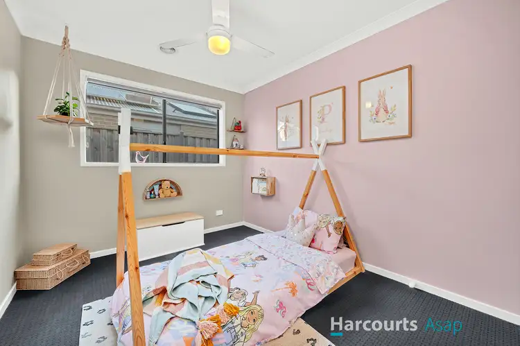 Fifth view of Homely house listing, 8 Hammond Road, Cranbourne West VIC 3977