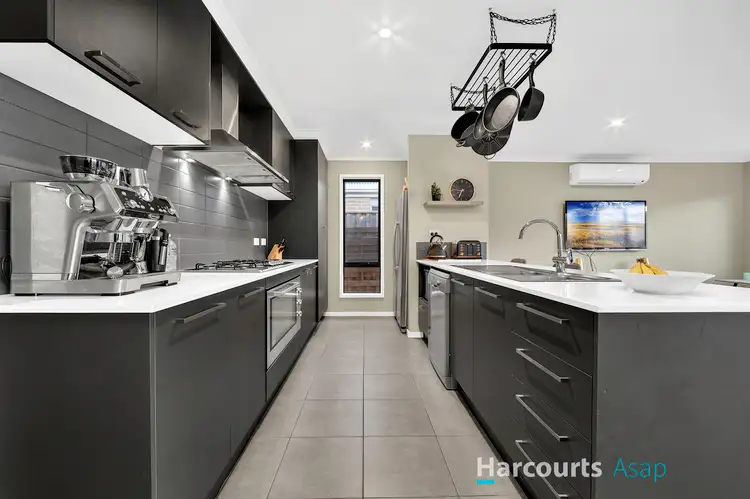 Sixth view of Homely house listing, 8 Hammond Road, Cranbourne West VIC 3977