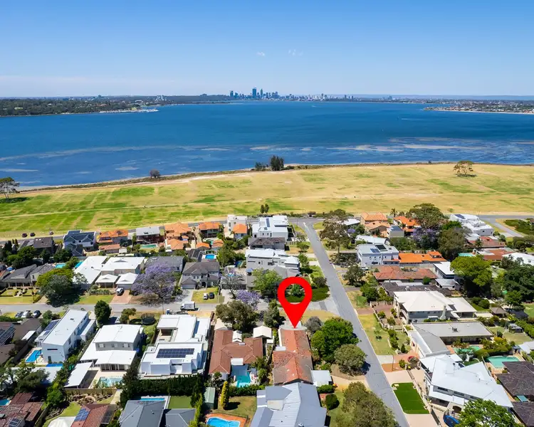 18 Peter Street, Attadale WA 6156