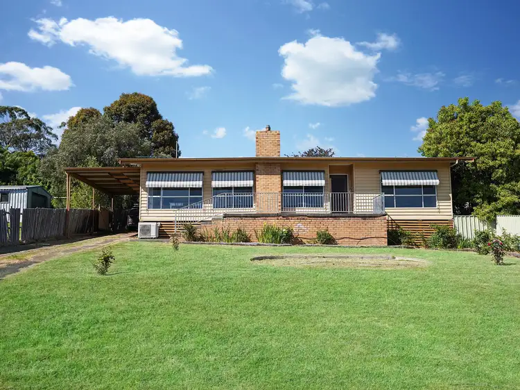7 Silvester Street, Casterton VIC 3311