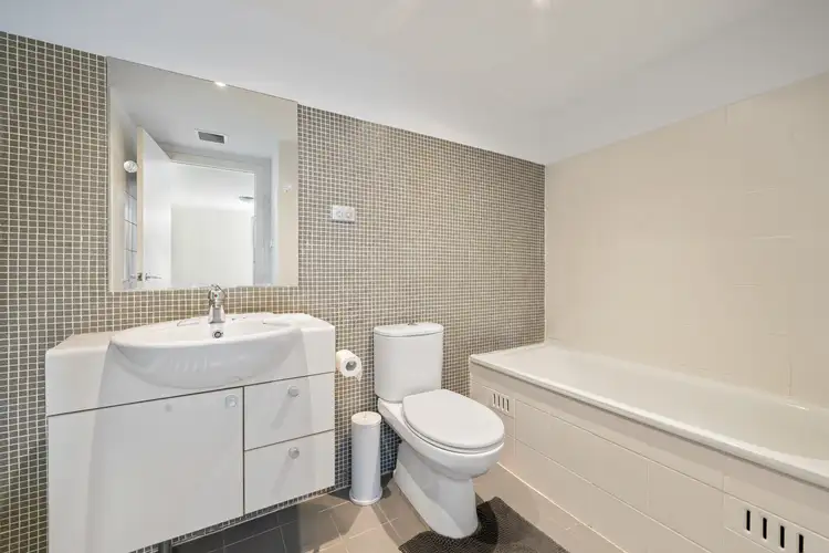 Fifth view of Homely unit listing, 165/80 John Whiteway Drive, Gosford NSW 2250