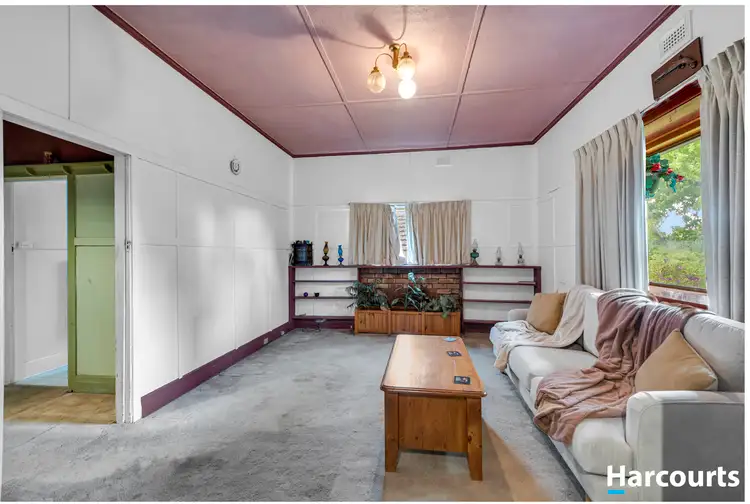 Second view of Homely house listing, 6 Rowan Street, Vermont VIC 3133