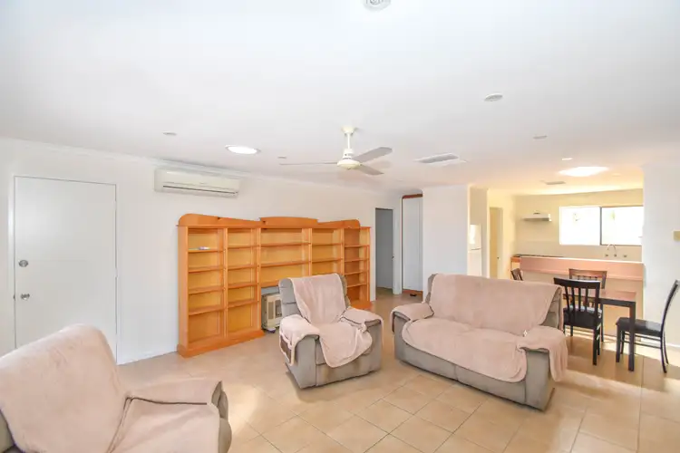 Fifth view of Homely semi-detached listing, 1/4 Alba Court, Sadadeen NT 870