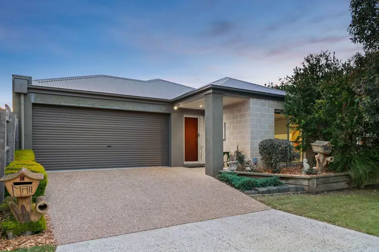 6 Penguin Place, Bittern VIC 3918