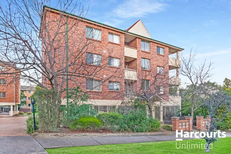 2/11 Oxford Street, Blacktown NSW 2148