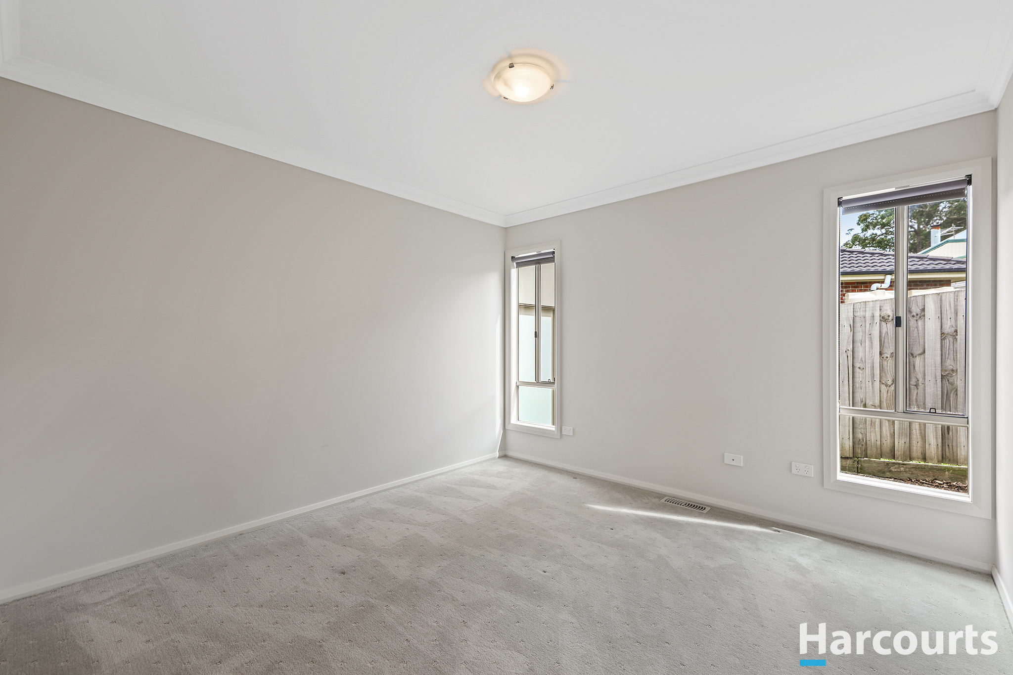 Fifth view of Homely house listing, 1/4 Palm Square, Drouin VIC 3818