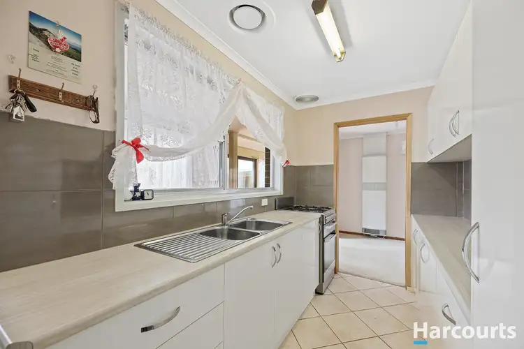 Sixth view of Homely house listing, 3 Roberts Court, Warragul VIC 3820