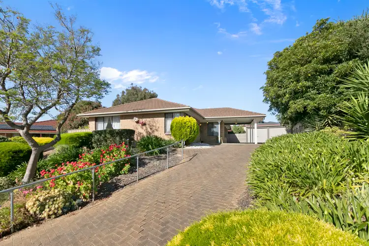 22 Oakhill Crescent, Morphett Vale SA 5162
