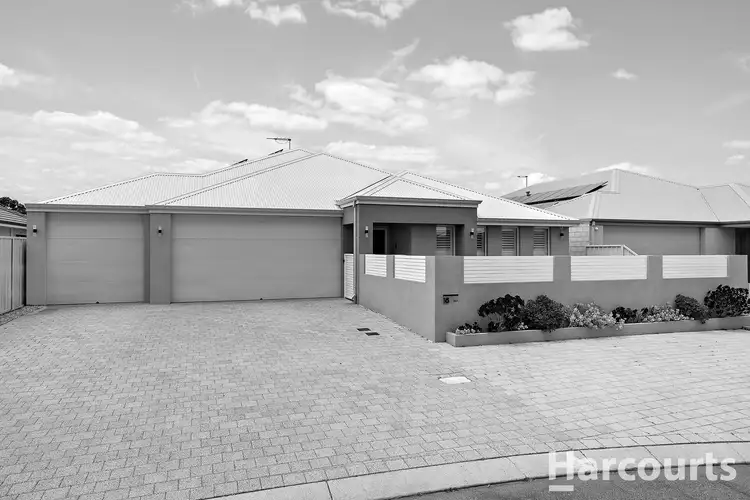 18 Baroda Way, Madora Bay WA 6210