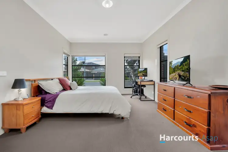 Second view of Homely house listing, 6 Wilkiea Crescent, Cranbourne North VIC 3977