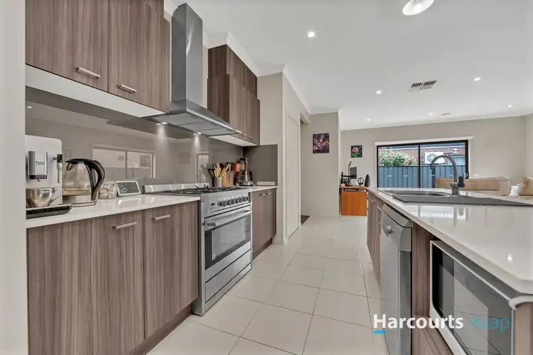 Seventh view of Homely house listing, 6 Wilkiea Crescent, Cranbourne North VIC 3977