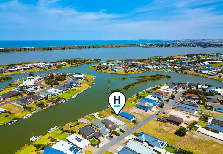 93 Wentworth Parade, Hindmarsh Island SA 5214