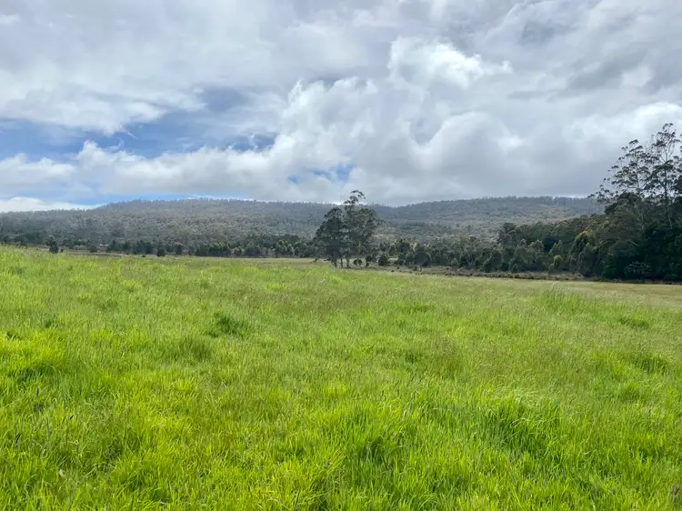 5464 Bass Highway, Elizabeth Town TAS 7304
