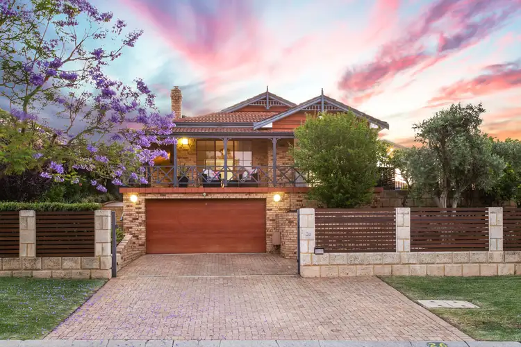 26 Sutherland Crescent, Winthrop WA 6150
