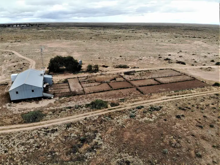 . Milkengay Road, Anabranch South NSW 2648