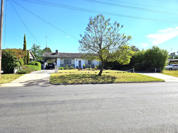 5 Camp Street, Donald VIC 3480