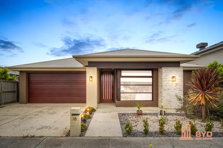 18 Thistle Drive, Clyde North VIC 3978