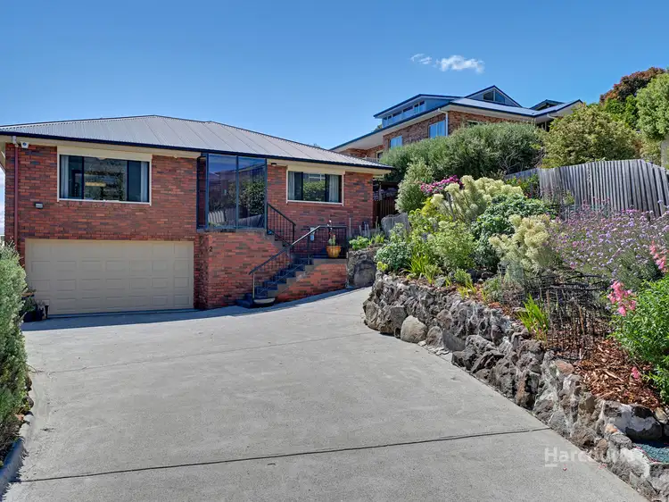 2 Carla Close, Lenah Valley TAS 7008