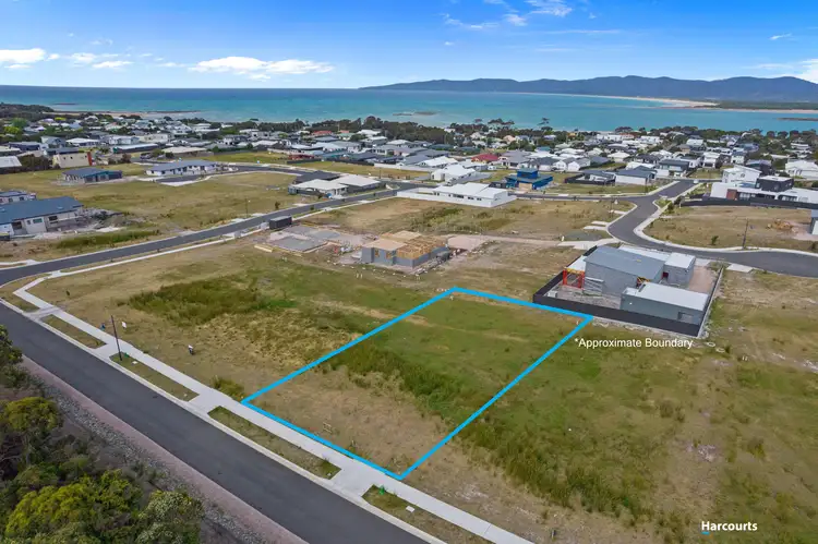 32 Bushland Avenue, Hawley Beach TAS 7307